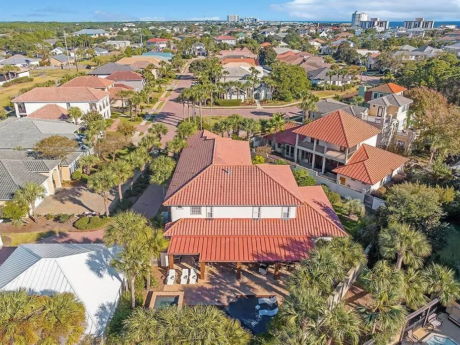 Holiday home Seas The Day Destiny East Neighborhood Private Villa